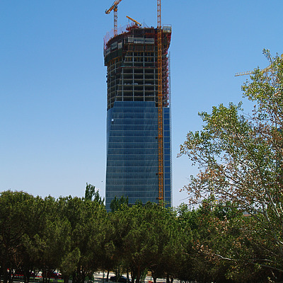 Torre Espacio by Cesar Serrano