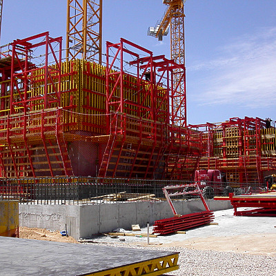 Torre Caja Madrid by Cesar Serrano