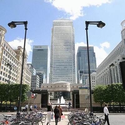 8 Canada Square by Jonathan Smith