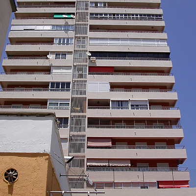 Edificio Copirsa 4 by Cesar Serrano