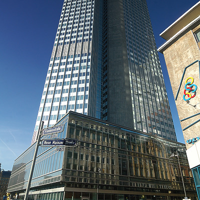 Bankgebäude BfG by David Guija