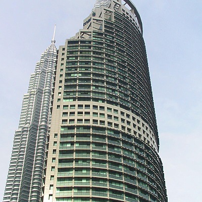 Menara Maxis by John Bek