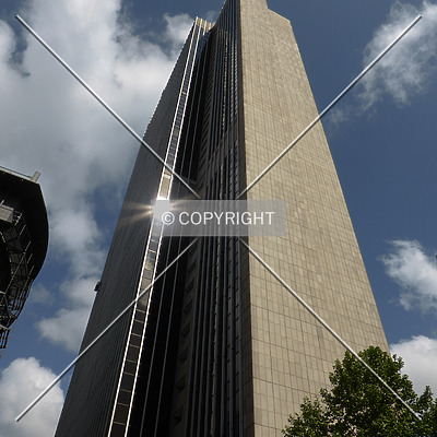 Frankfurter Büro Center by Nephilim