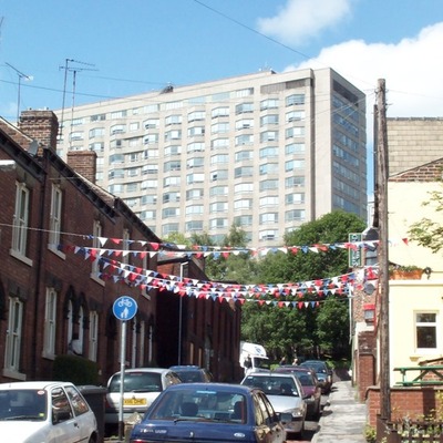 Royal Hallamshire Hospital by Jonathan Smith