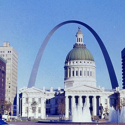 Old Courthouse by Unknown