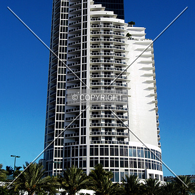 Trump International Sonesta Beach Resort by Jorge Molina