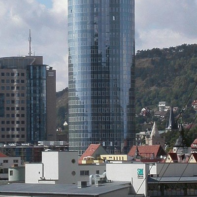 JenTower by Cesar Serrano