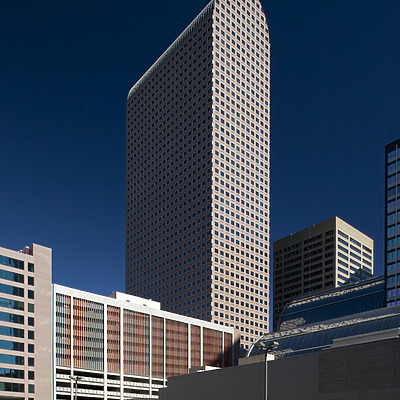 Wells Fargo Center by Pavel Toczynski