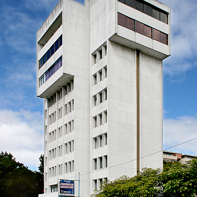 Edificio Torreblanca by Jim Schwartz
