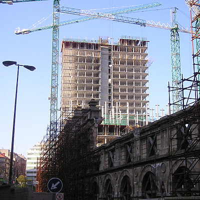 Isozaki Atea I by Mikel Allende