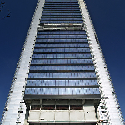 Torre Caja Madrid by Cesar Serrano