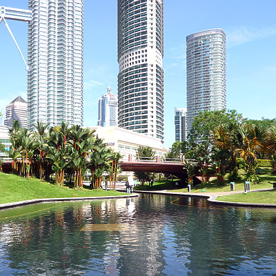 Menara Maxis by Wilson Ling