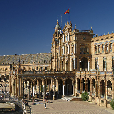 Palacio de España by Cesar Serrano