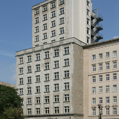 Allianz-Europahaus by Michiel van Dijk