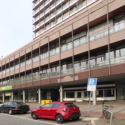 Mundsburg Turm II by Der Hamburger