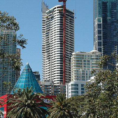 Meriton Tower by John Bek