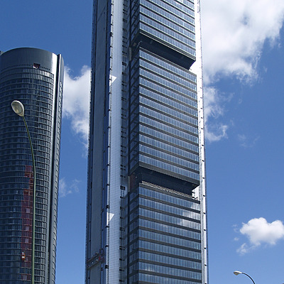Torre Caja Madrid by Cesar Serrano