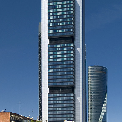 Torre Caja Madrid by Cesar Serrano