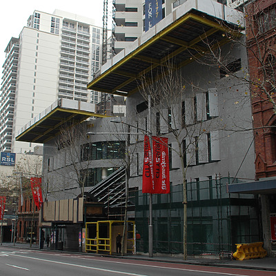 Meriton Tower by John Bek