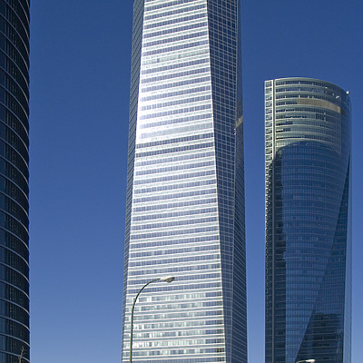 Torre de Cristal by Cesar Serrano