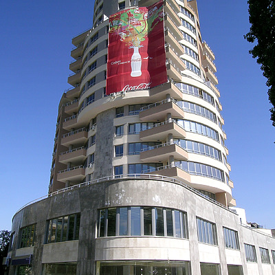 Park Residence by Kaloian