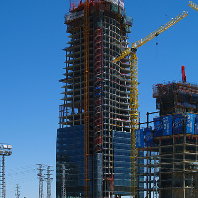 Torre Espacio by Cesar Serrano