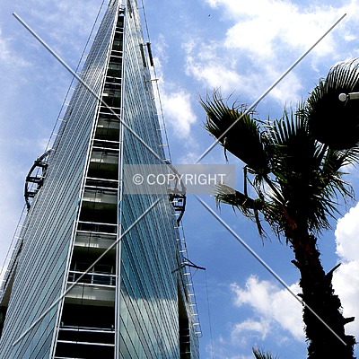 Corporativo Triángulo las Ánimas by Luis Ibáñez