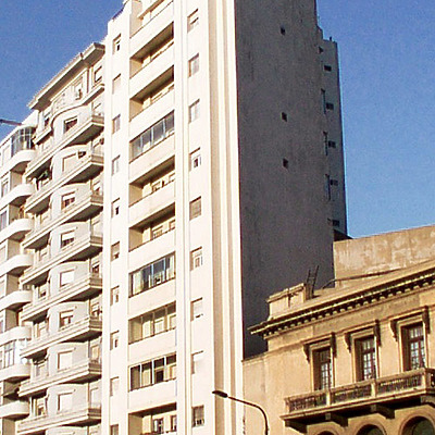 Palacio Avenida by Daniel Kieckhefer