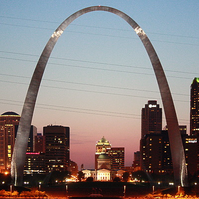 Gateway Arch by Ryan Hildebrand