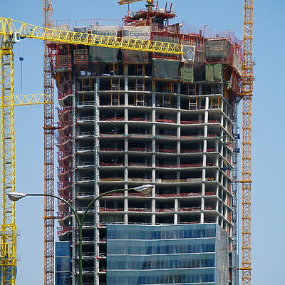 Torre Espacio by Cesar Serrano