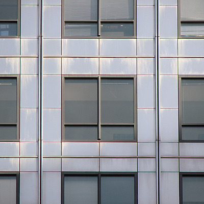 One Canada Square by Wilson Ling