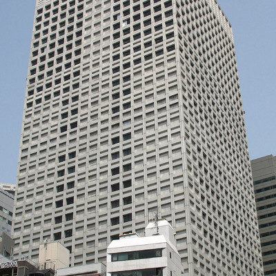 KDDI Building by Kevin Hemphill