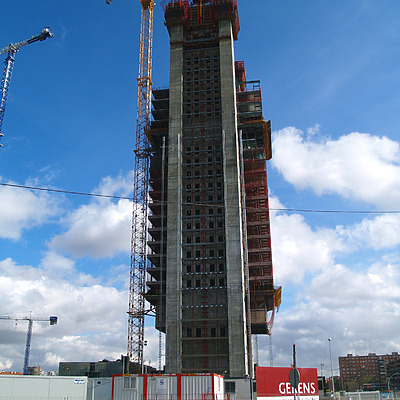 Torre Caja Madrid by Cesar Serrano