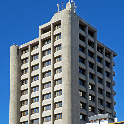 Reserve Bank of Fiji Building by Horst Kiechle