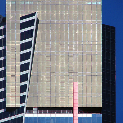 Eureka Tower by Wilson Ling