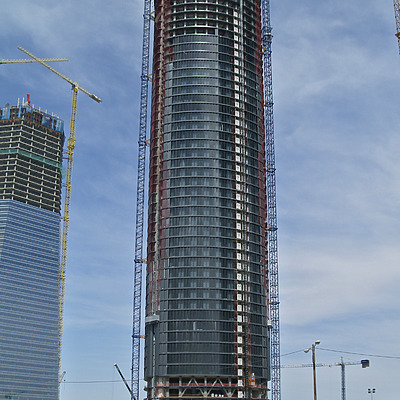 Torre Sacyr Vallehermoso by Cesar Serrano