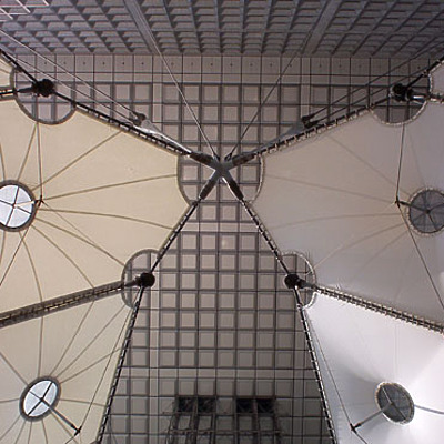 La Grande Arche by Pavel Toczynski