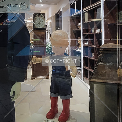 Chesterfield Mall by Ryan Hildebrand