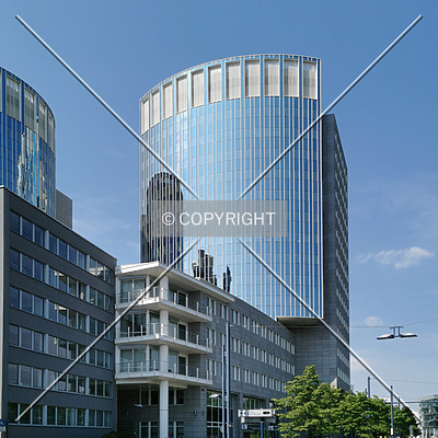 Haus der Wirtschaft - Turm 1 by Nephilim
