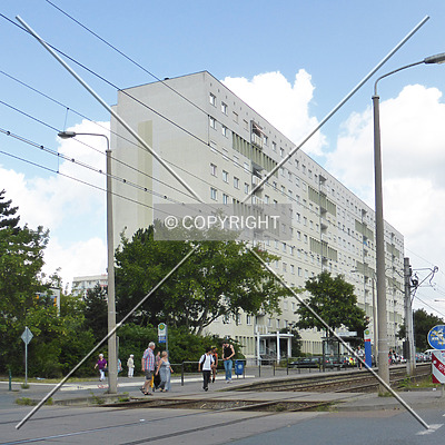 Zwickauer Straße 126-132 by Nephilim
