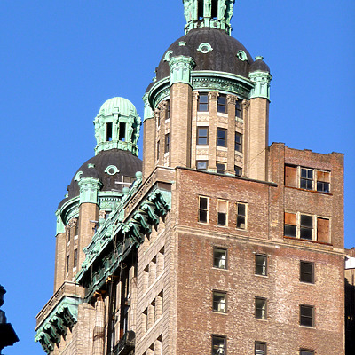 Park Row Building by Nate Lindsey