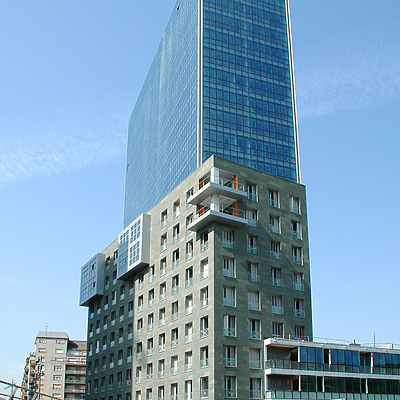 Isozaki Atea I by John Bek