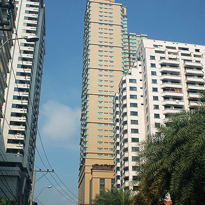 Centrepointe Ratchadamri by John Bek