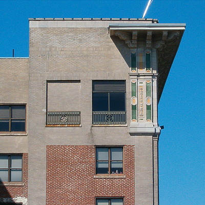 Manger Building by Rodney Gunn