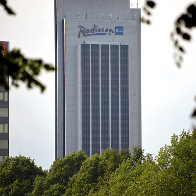 Radisson SAS Hotel Hamburg by John W. Cahill