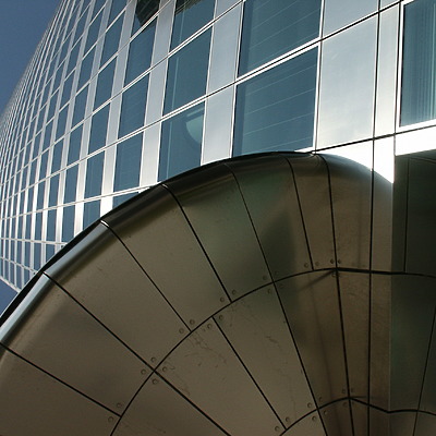 Tour EDF by Daniel Kieckhefer