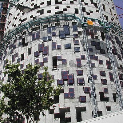 Torre Agbar by David Guija