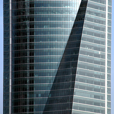 Torre Espacio by John Bek