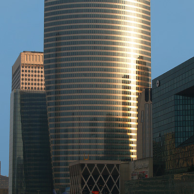 Tour EDF by Cesar Serrano