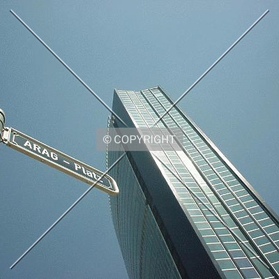 ARAG Tower by Nephilim